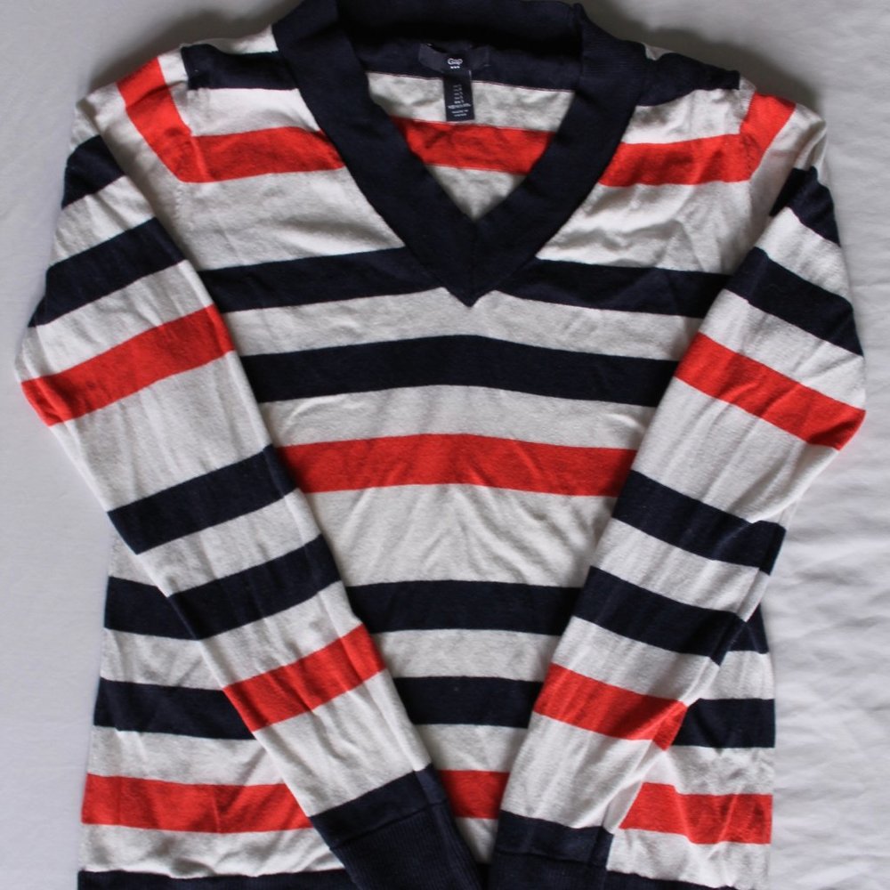 Gap Striped V-neck Sweater (LAST CHANCE!) - Picture 1 of 4